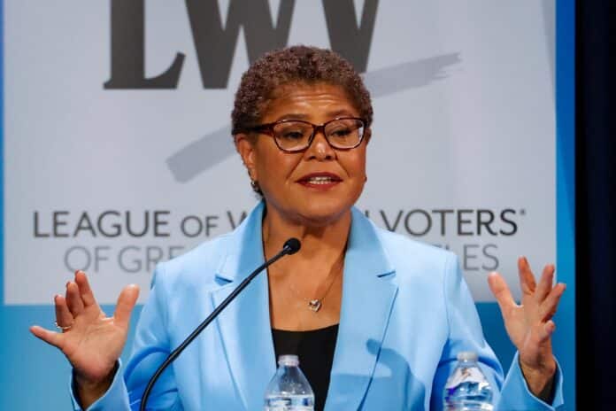 la-mayor-blames-others-for-missing-wildfire-crisis_8707cc5c-f1f9-4590-bf35-8cb984012425