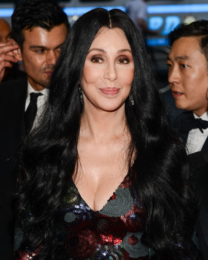 cher-alicia-keys-lead-star-packed-charity-concert-show_3ec5c331-0099-4643-88fd-271b4263ead3