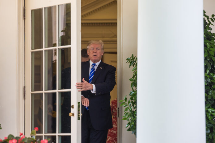 uk-races-to-dodge-trump-tariffs-with-trade-deal_6533b7fe-8799-42e6-8e91-ef00d511c225