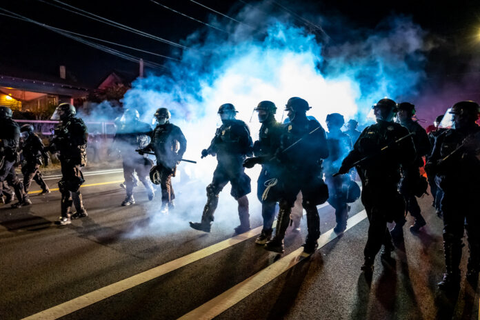 romanian-election-ban-sparks-violent-street-protests_42fa1b9b-ebfe-43b3-92f8-2c97dc1ed501