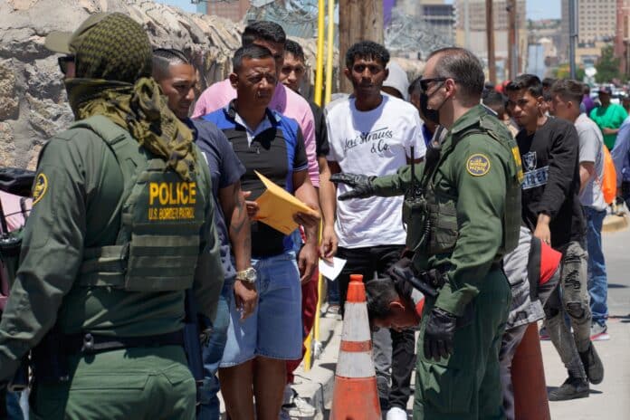 government-considers-hiding-deportation-details-from-judge_acfad8c3-0dde-4838-81bd-a6e2a6b8c3ad