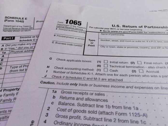 Chicago,,Us,-,April,15,2018:,Partnership,Returns,llc,,Form,1065,