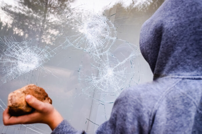 tesla-owner-offers-reward-after-vandal-destroys-cybertruck_aeb67b94-deb2-41ae-86a9-93f0d189a8be